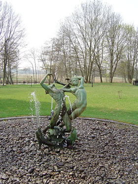 In'n Slottpark vun Schorsow. Klick up tau'n Vergr&ouml;ttern!