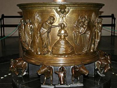 D&ouml;&ouml;p vun 1107 in L&uuml;ttich.