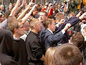 Ok de hier leggt T&uuml;&uuml;chnis af