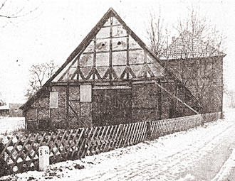 Gevelansicht vun en Sch&uuml;&uuml;n