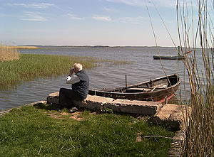 Karle kiekt. Klick op to'n Vergr&ouml;ttern!